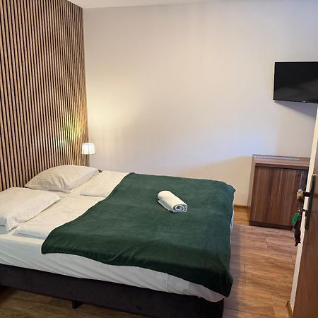 Pod Wydma Hotel Unieście Kültér fotó