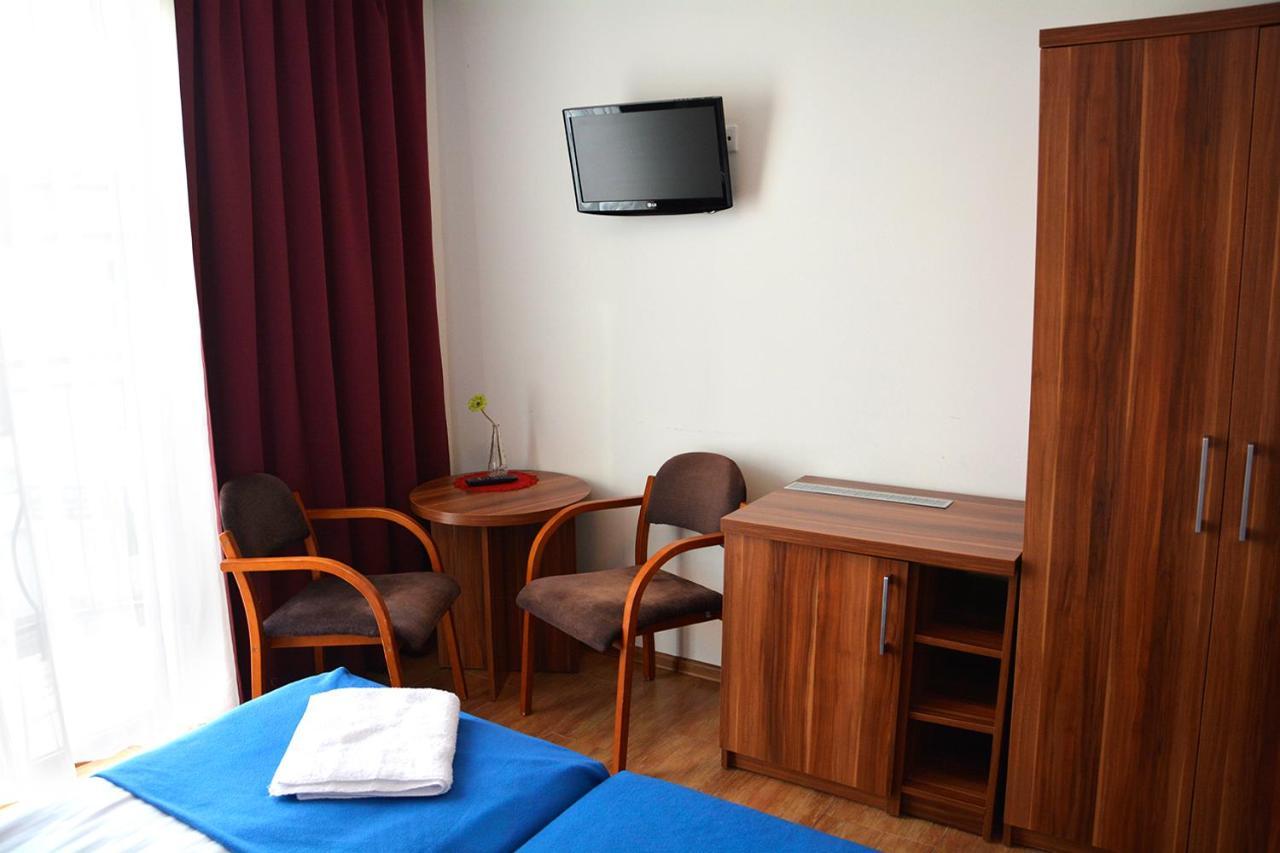 Pod Wydma Hotel Unieście Kültér fotó