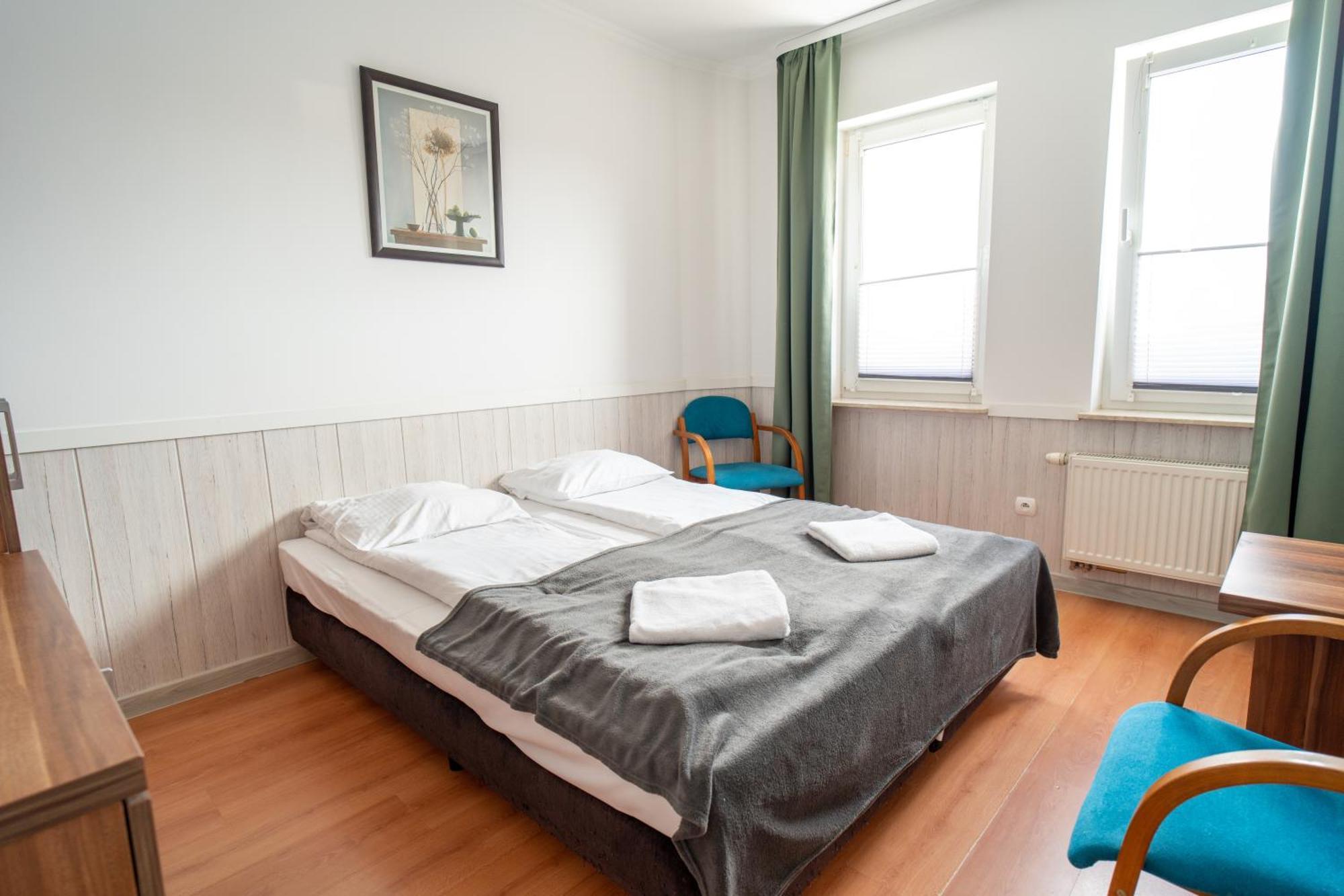 Pod Wydma Hotel Unieście Kültér fotó